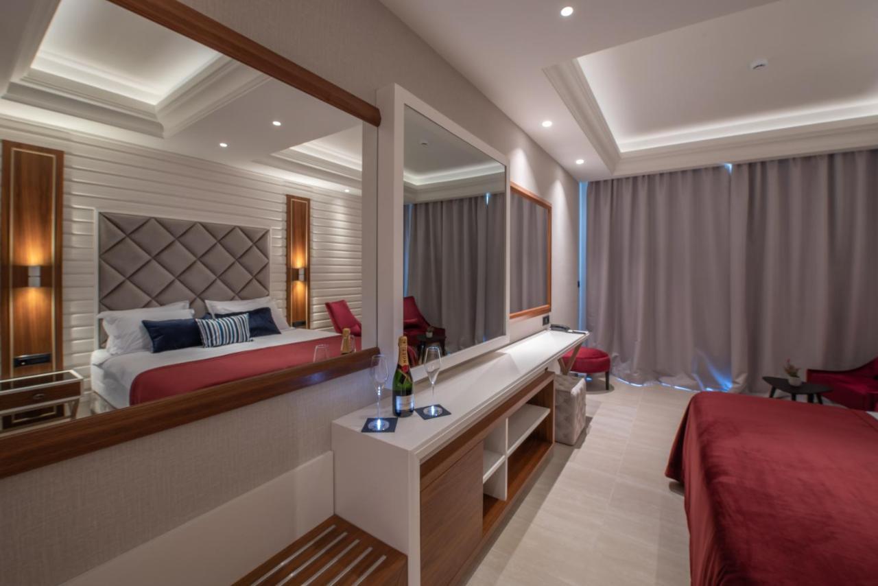 Boutique Hotel R Palazzo Kotor Luaran gambar